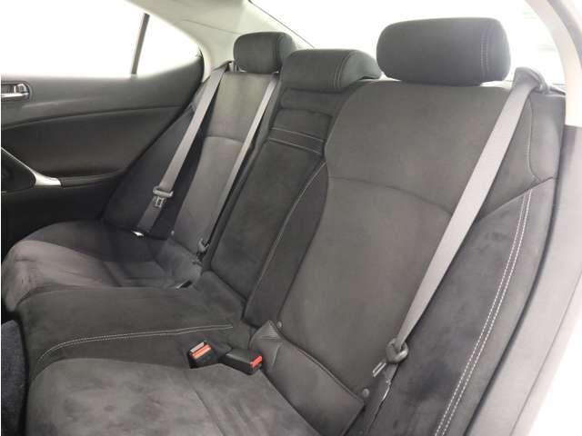 ＩＳ ＩＳ２５０　純正ＨＤＤナビ！バックガイドモニター！プリクラッシュセーフティ！純正ＡＷ！ディスチャージ！ウインカーミラー！フォグランプ！クリアランスソナー！パワーシート！革巻ステアリング！（25枚目）