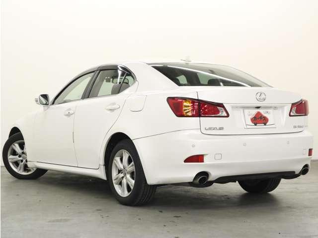 ＩＳ ＩＳ２５０　純正ＨＤＤナビ！バックガイドモニター！プリクラッシュセーフティ！純正ＡＷ！ディスチャージ！ウインカーミラー！フォグランプ！クリアランスソナー！パワーシート！革巻ステアリング！（30枚目）