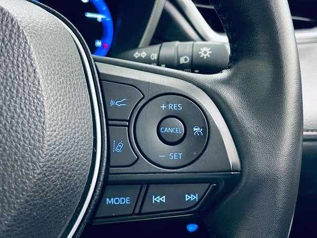 カローラクロス ハイブリッド　Ｚ　フルセグ付９インチディスプレイ！走行中ＤＶＤ再生可！ＢＴ！バックカメラ！セーフティセンス！パノラマルーフ！Ｐバックドア！純正１８インチＡＷ！ヒーター付ハーフレザーシート！Ｄ席Ｐシート！禁煙車！（9枚目）