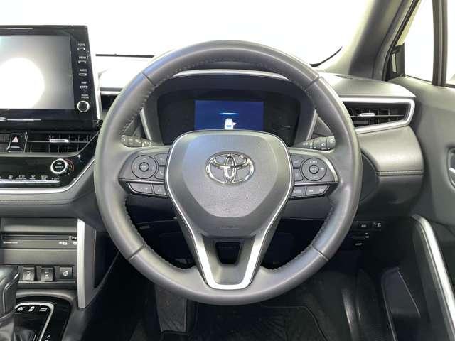 カローラクロス ハイブリッド　Ｚ　フルセグ付９インチディスプレイ！走行中ＤＶＤ再生可！ＢＴ！バックカメラ！セーフティセンス！パノラマルーフ！Ｐバックドア！純正１８インチＡＷ！ヒーター付ハーフレザーシート！Ｄ席Ｐシート！禁煙車！（20枚目）