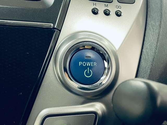 プリウスアルファ Ｓツーリングセレクション　フルセグ付純正８インチＳＤナビ！走行中ＴＶ／ＤＶＤ視聴可！ＢＴ！バックガイドモニター！純正１７インチＡＷ！リアスポイラー！革巻ステアリング！ステアリングスイッチ！シートリフター！禁煙車！（11枚目）