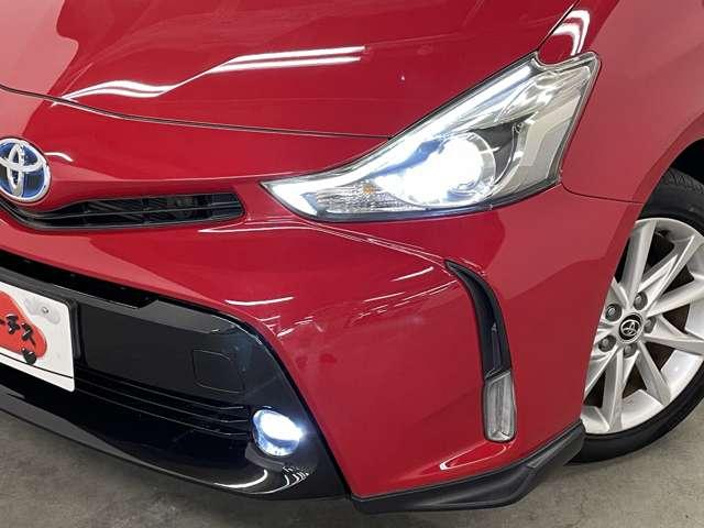 プリウスアルファ Ｓツーリングセレクション　フルセグ付純正８インチＳＤナビ！走行中ＴＶ／ＤＶＤ視聴可！ＢＴ！バックガイドモニター！純正１７インチＡＷ！リアスポイラー！革巻ステアリング！ステアリングスイッチ！シートリフター！禁煙車！（22枚目）