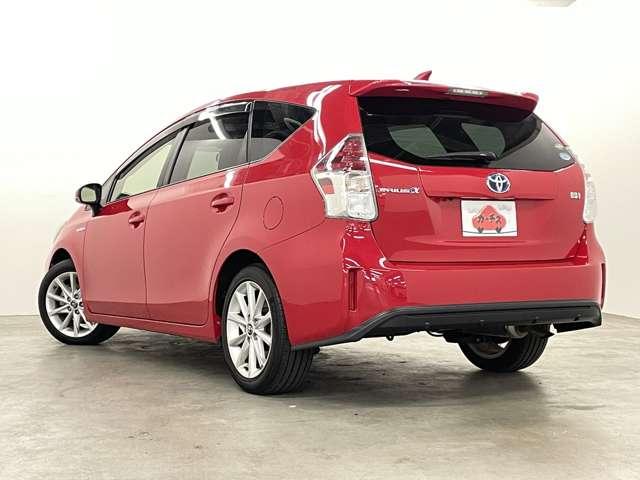 プリウスアルファ Ｓツーリングセレクション　フルセグ付純正８インチＳＤナビ！走行中ＴＶ／ＤＶＤ視聴可！ＢＴ！バックガイドモニター！純正１７インチＡＷ！リアスポイラー！革巻ステアリング！ステアリングスイッチ！シートリフター！禁煙車！（26枚目）