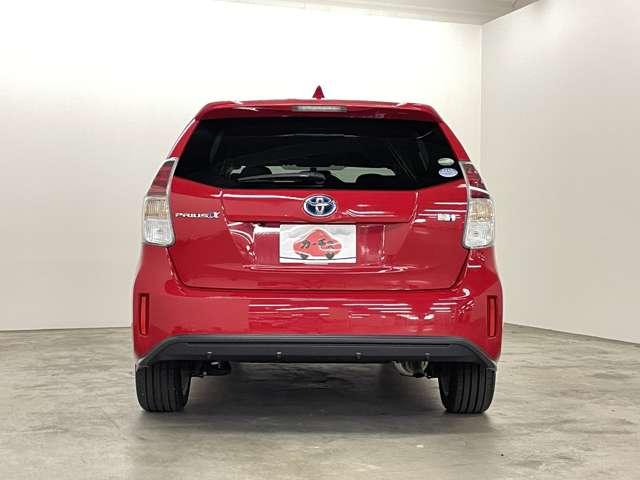 プリウスアルファ Ｓツーリングセレクション　フルセグ付純正８インチＳＤナビ！走行中ＴＶ／ＤＶＤ視聴可！ＢＴ！バックガイドモニター！純正１７インチＡＷ！リアスポイラー！革巻ステアリング！ステアリングスイッチ！シートリフター！禁煙車！（28枚目）