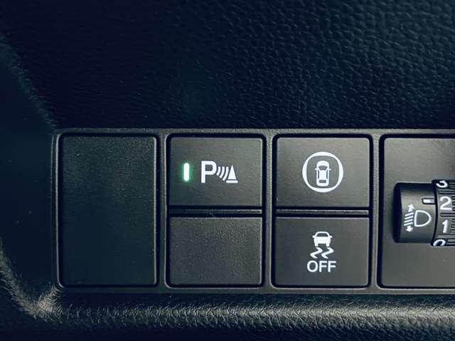 フィット ｅ：ＨＥＶネス　禁煙車！ホンダセンシング！アダプティブクルーズコントロール！フルセグ付きナビ！バックモニター！ＥＴＣ！ＬＥＤヘッドライト！オートライト！（11枚目）