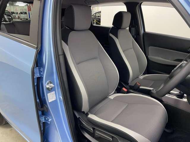 フィット ｅ：ＨＥＶネス　禁煙車！ホンダセンシング！アダプティブクルーズコントロール！フルセグ付きナビ！バックモニター！ＥＴＣ！ＬＥＤヘッドライト！オートライト！（14枚目）