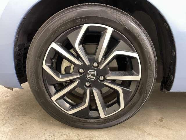 フィット ｅ：ＨＥＶネス　禁煙車！ホンダセンシング！アダプティブクルーズコントロール！フルセグ付きナビ！バックモニター！ＥＴＣ！ＬＥＤヘッドライト！オートライト！（22枚目）