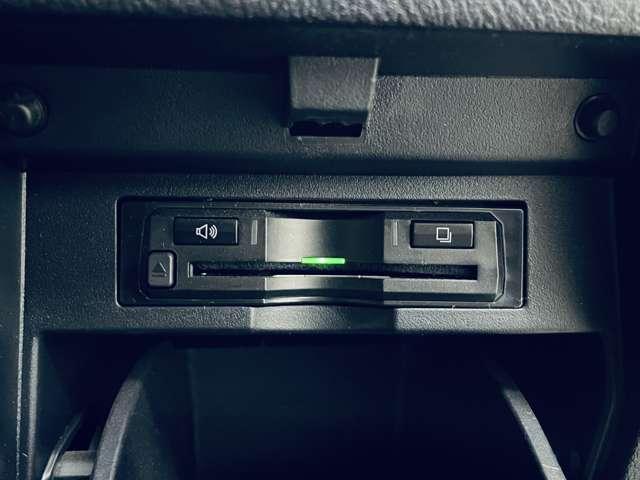 アルファード ２．５Ｓ　Ｃパッケージ　フルセグ付アルパイン１１インチナビ＆１２．８インチＦＤＭ！ＤＶＤ再生可！ＢＴ！Ｂモニター！セーフティセンス！ＢＳＭ！ＷＳＲ！両側パワスラ！社外２０インチＡＷ！ＬＥＤヘッドランプ！禁煙車！（22枚目）