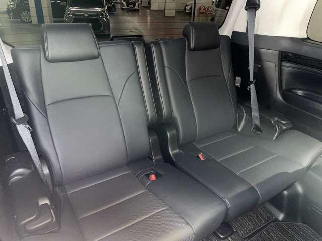 アルファード ２．５Ｓ　Ｃパッケージ　フルセグ付アルパイン１１インチナビ＆１２．８インチＦＤＭ！ＤＶＤ再生可！ＢＴ！Ｂモニター！セーフティセンス！ＢＳＭ！ＷＳＲ！両側パワスラ！社外２０インチＡＷ！ＬＥＤヘッドランプ！禁煙車！（33枚目）