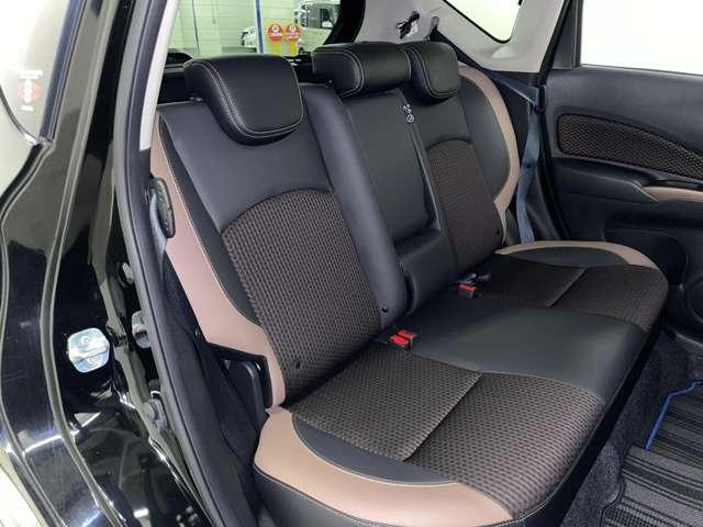 ノート ｅ－パワー　メダリスト　フルセグ付純正ナビ！ＤＶＤ＆ＢＤ再生可！アラウンドビュー＆フロントモニター！エアブレ！純正ＡＷ！ＬＥＤヘッドランプ！ウインカーミラー！Ｆ＆Ｒソナー！合皮コンビシート！革巻ステアリング！（22枚目）