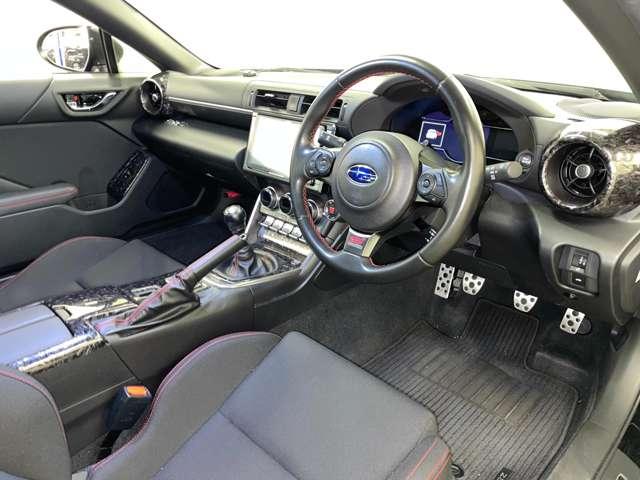 ＢＲＺ Ｒ　６速ＭＴ！フルセグ付純正ＯＰ９インチナビ！ＤＶＤ再生可！ＢＴ！バックカメラ！純正１７インチＡＷ！ＳＴＩエアロパーツ！ＳＲＶＤ！スポーツシート！シートリフター！革巻ステアリング！クルコン！禁煙車！（21枚目）