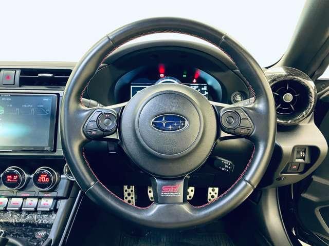 ＢＲＺ Ｒ　６速ＭＴ！フルセグ付純正ＯＰ９インチナビ！ＤＶＤ再生可！ＢＴ！バックカメラ！純正１７インチＡＷ！ＳＴＩエアロパーツ！ＳＲＶＤ！スポーツシート！シートリフター！革巻ステアリング！クルコン！禁煙車！（22枚目）