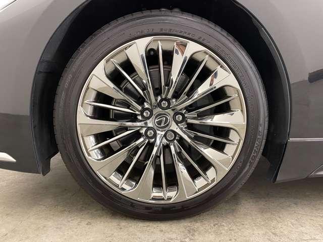 ＬＳ ＬＳ５００　エグゼクティブ　切子調カットグラス！フルセグ付１２．３インチディスプレイ！リアエンターテインメント！！セーフティシステムプラス！ムーンルーフ！レザーシート！Ｐシート＆Ｓヒーター＆ベンチレーター！ＯＰ２０インチＡＷ！（7枚目）