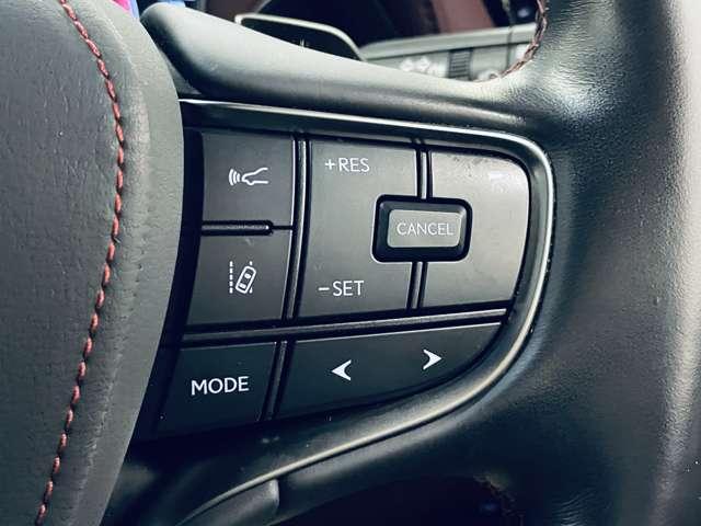 ＬＳ ＬＳ５００　エグゼクティブ　切子調カットグラス！フルセグ付１２．３インチディスプレイ！リアエンターテインメント！！セーフティシステムプラス！ムーンルーフ！レザーシート！Ｐシート＆Ｓヒーター＆ベンチレーター！ＯＰ２０インチＡＷ！（10枚目）