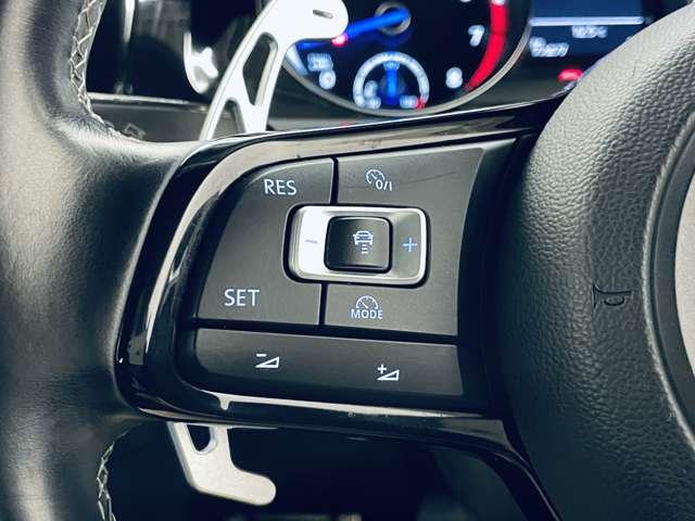 ゴルフR ベースグレード DISCOVER-PRO!フルセグTV!走行中TV/DVD視聴可!BT!プリクラッシュセーフティシステム!スタート/ストップ!パークパイロット!ADVAN-RACING19インチAW!(9枚目)