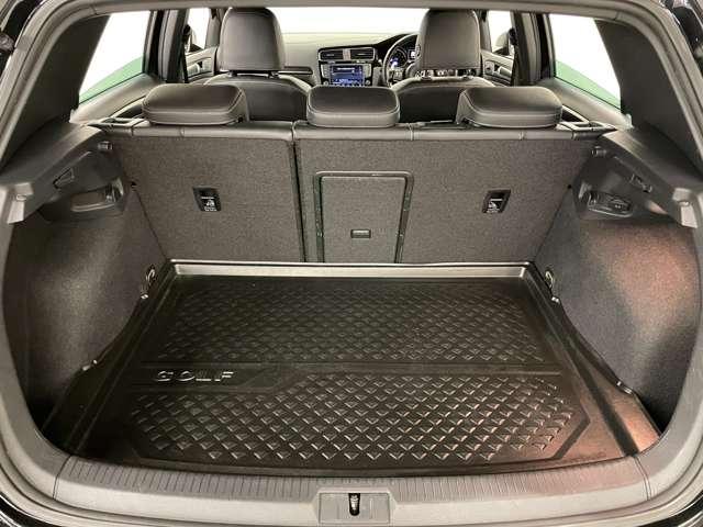 ゴルフR ベースグレード DISCOVER-PRO!フルセグTV!走行中TV/DVD視聴可!BT!プリクラッシュセーフティシステム!スタート/ストップ!パークパイロット!ADVAN-RACING19インチAW!(27枚目)