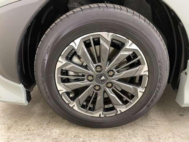 シエンタ ハイブリッドＺ　フルセグ付純正１０．５インチディスプレイオーディオ！走行中ＴＶ視聴可！ＢＴ！パノラミックビューＭ！セーフティセンス！両側パワスラ！モデリスタエアロＰ＆ＡＷ！ＢＳＭ！革巻ステアリング！禁煙車！（6枚目）