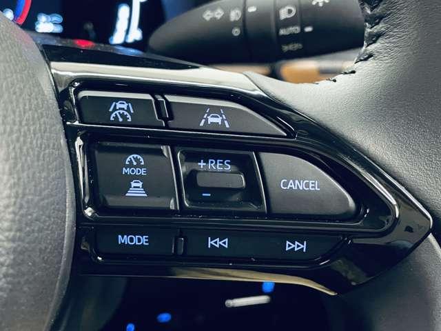 シエンタ ハイブリッドＺ　フルセグ付純正１０．５インチディスプレイオーディオ！走行中ＴＶ視聴可！ＢＴ！パノラミックビューＭ！セーフティセンス！両側パワスラ！モデリスタエアロＰ＆ＡＷ！ＢＳＭ！革巻ステアリング！禁煙車！（9枚目）