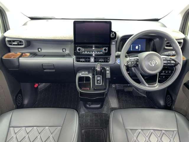 シエンタ ハイブリッドＺ　フルセグ付純正１０．５インチディスプレイオーディオ！走行中ＴＶ視聴可！ＢＴ！パノラミックビューＭ！セーフティセンス！両側パワスラ！モデリスタエアロＰ＆ＡＷ！ＢＳＭ！革巻ステアリング！禁煙車！（23枚目）