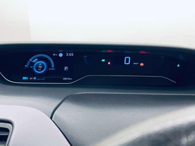 セレナ e-パワー ハイウェイスターV フルセグ付純正9インチナビ!走行中TV/DVD/BD視聴可!BT!アラウンドビューM!純正FDM!プロパイロット!エマージェンシーブレーキ!両側パワスラ!デュアルバックドア!純正AW!禁煙車!(23枚目)