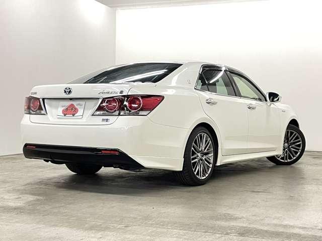 クラウンハイブリッド アスリートＳ　Ｊ－フロンティア　フルセグ付ＴコネクトＳＤナビ！走行中ＴＶ／ＤＶＤ視聴可！ＢＴ！バックガイドＭ！セーフティセンスＰ！純正１８インチスパッタリング塗装ＡＷ！ヒーター付ハーフレザーＰシート！禁煙車！（5枚目）