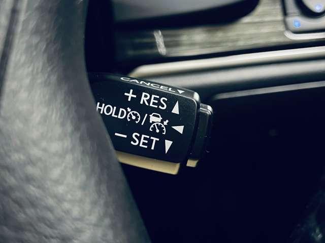 クラウンハイブリッド アスリートＳ　Ｊ－フロンティア　フルセグ付ＴコネクトＳＤナビ！走行中ＴＶ／ＤＶＤ視聴可！ＢＴ！バックガイドＭ！セーフティセンスＰ！純正１８インチスパッタリング塗装ＡＷ！ヒーター付ハーフレザーＰシート！禁煙車！（8枚目）