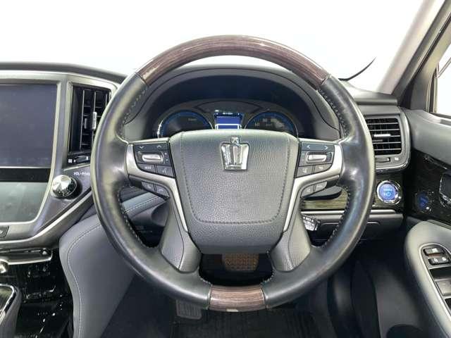 クラウンハイブリッド アスリートＳ　Ｊ－フロンティア　フルセグ付ＴコネクトＳＤナビ！走行中ＴＶ／ＤＶＤ視聴可！ＢＴ！バックガイドＭ！セーフティセンスＰ！純正１８インチスパッタリング塗装ＡＷ！ヒーター付ハーフレザーＰシート！禁煙車！（20枚目）