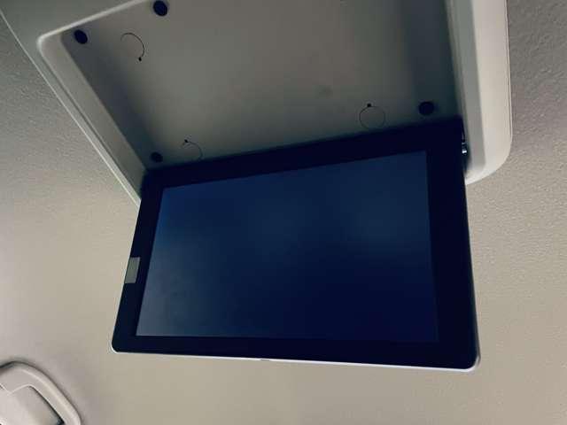 エルグランド ２５０ハイウェイスターＳ　フルセグ付純正８インチナビ＆フリップダウンモニター！！ＤＶＤ＆ＢＤ再生可！バックモニター！両側パワスラ！純正１８インチＡＷ！ＬＥＤヘッドランプ！ウインカーミラー！フォグランプ！禁煙車！（7枚目）