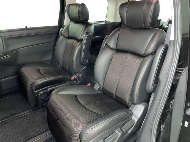 エルグランド ２５０ハイウェイスターＳ　フルセグ付純正８インチナビ＆フリップダウンモニター！！ＤＶＤ＆ＢＤ再生可！バックモニター！両側パワスラ！純正１８インチＡＷ！ＬＥＤヘッドランプ！ウインカーミラー！フォグランプ！禁煙車！（18枚目）