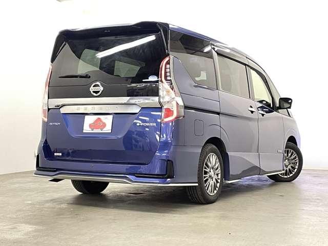 セレナ e-パワー オーテック セーフティパッケージ フルセグ付純正10インチ&FDM!DVD&BD再生可!BT!バックモニター!全方位運転声援システム!プロパイロット!両側パワスラ!純正AW!LEDヘッドランプ&LEDフォグ!禁煙車!(5枚目)