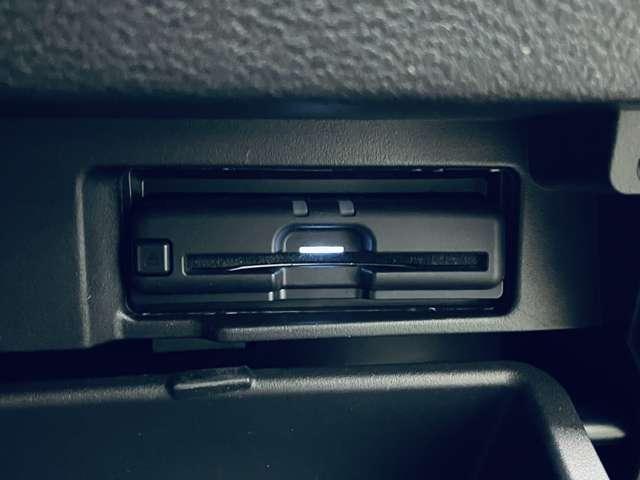 セレナ e-パワー オーテック セーフティパッケージ フルセグ付純正10インチ&FDM!DVD&BD再生可!BT!バックモニター!全方位運転声援システム!プロパイロット!両側パワスラ!純正AW!LEDヘッドランプ&LEDフォグ!禁煙車!(14枚目)