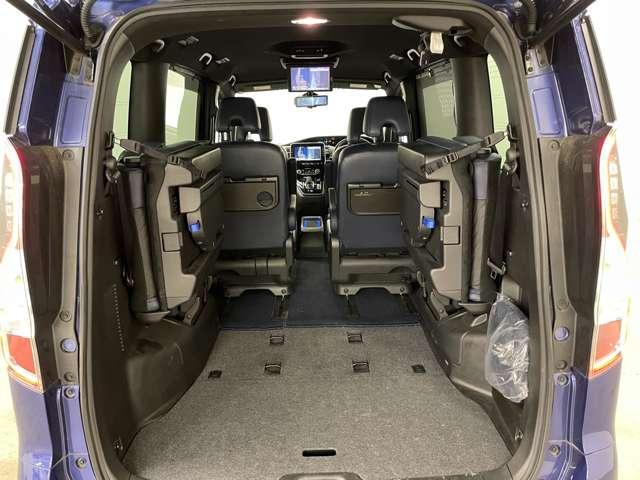 セレナ e-パワー オーテック セーフティパッケージ フルセグ付純正10インチ&FDM!DVD&BD再生可!BT!バックモニター!全方位運転声援システム!プロパイロット!両側パワスラ!純正AW!LEDヘッドランプ&LEDフォグ!禁煙車!(25枚目)