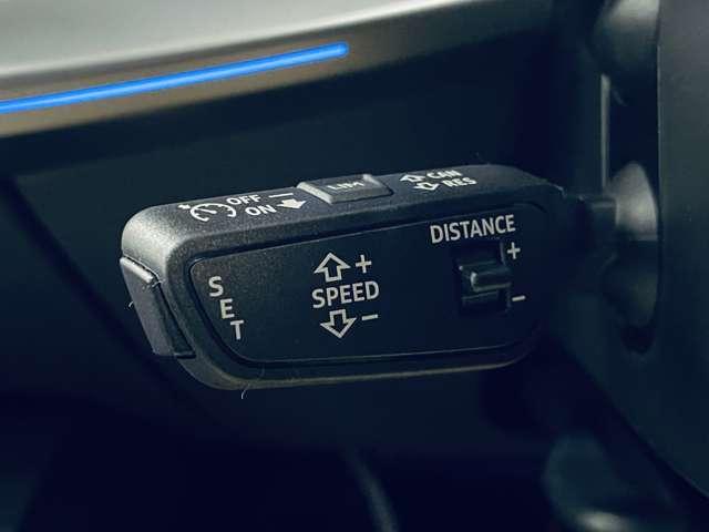 A3セダン 30TFSI Sライン 禁煙車 スマートキー BSM マトリックスライト フルセグ対応ナビ バックカメラ LEDヘッドライト BTオーディオ純正アルミホイール18インチ(8枚目)