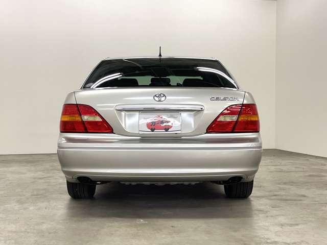 セルシオ Ａ仕様　ｅＲバージョン　純正ＤＶＤナビ！純正６連奏ＣＤチェンジャー！ムーンルーフ！純正１７インチＡＷ！ヒーター付ブラックレザーパワーシート！革巻ステアリング！クルーズＣ！ＨＩＤヘッドライト！フォグ！禁煙車！（28枚目）