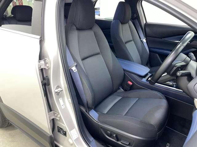 ＣＸ－３０ ＸＤ　ツーリング　コマンダーコントロール付マツダコネクト！フルセグＴＶ！ＢＴ！３６０°モニター！Ｉ－ＡＣＴＩＶＳＥＮＳＥ！Ｉ－ＳＴＯＰ！Ｐバックドア！純正１８インチＡＷ！シートヒーター！Ｄ席パワーシート！禁煙車！（18枚目）