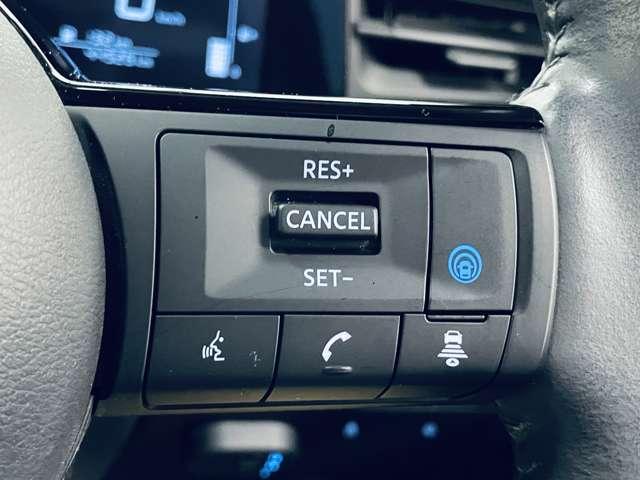 ノート Ｘ　フルセグ付純正ナビ！ＢＴ！アラウンドビューモニター！全方位運転支援システム！プロパイロット！ブラックレザーシート！Ｓヒーター！純正ＡＷ！ＬＥＤヘッドランプ＆ＬＥＤフォグ！禁煙車！（7枚目）