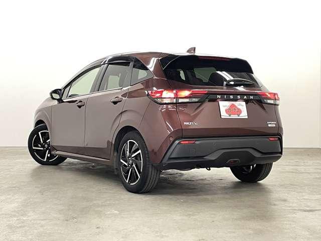 ノート Ｘ　フルセグ付純正ナビ！ＢＴ！アラウンドビューモニター！全方位運転支援システム！プロパイロット！ブラックレザーシート！Ｓヒーター！純正ＡＷ！ＬＥＤヘッドランプ＆ＬＥＤフォグ！禁煙車！（30枚目）