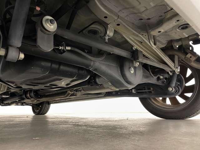 スペーシアカスタム ＸＳ　フルセグナビ！全方位モニター！Ｓ－エネチャージ！両側パワースライドドア！純正ＡＷ！ディスチャージ！ＬＥＤフォグ！Ｒスポイラー！シートヒーター！革巻ステア！オートライト！ＥＴＣ！禁煙車！（6枚目）