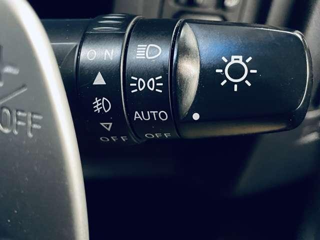 �u�I�[�g���C�g�v�@�Â��Ȃ�Ǝ����Ń��C�g���_�����A���S�^�]���菕���I