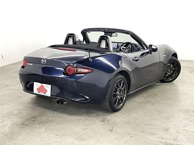 ロードスター RS ホワイト リミテッド セレクション ワンオーナー 禁煙車 ビルシュタインショック bremboキャリパー RAYSアルミ BOSEサウンド LEDヘッド Bカメラ ホワイト革シート スマートキー シートヒーター BTオーディオ(5枚目)