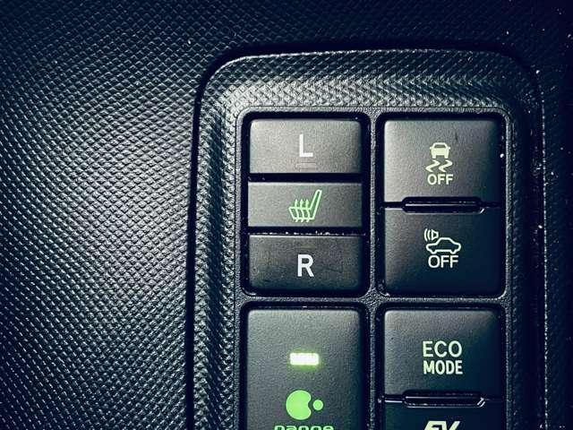 アクア Ｓスタイルブラック　禁煙車　トヨタセーフティセンス　地デジ付き純正ナビ　バックモニター　シートヒーター　ＥＴＣ　スマートキー　クリアランスソナー　ＬＥＤヘッドライト（13枚目）