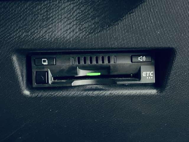 アクア Ｓスタイルブラック　禁煙車　トヨタセーフティセンス　地デジ付き純正ナビ　バックモニター　シートヒーター　ＥＴＣ　スマートキー　クリアランスソナー　ＬＥＤヘッドライト（14枚目）