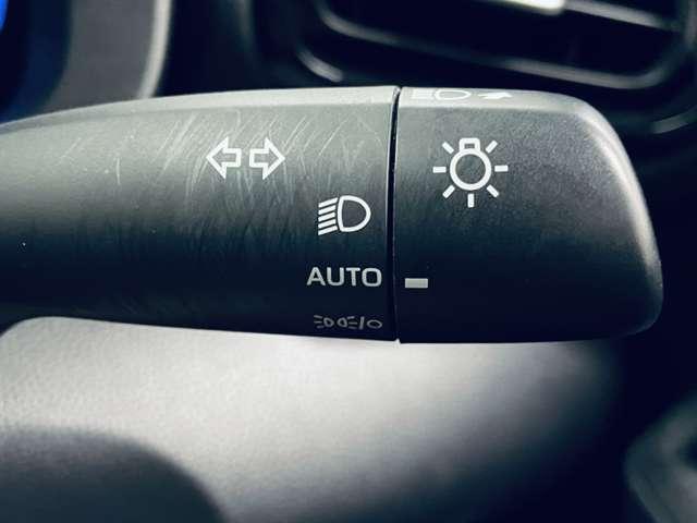 �u�I�[�g���C�g�v�@�Â��Ȃ�Ǝ����Ń��C�g���_�����A���S�^�]���菕���I