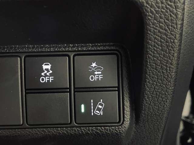 �u�Փ˔�Q�y���u���[�L�v����K���i�I������̎��ɂ����S�A�Ԃ��肻���Ȏ��Ɏ����Ō������Ă���܂��B