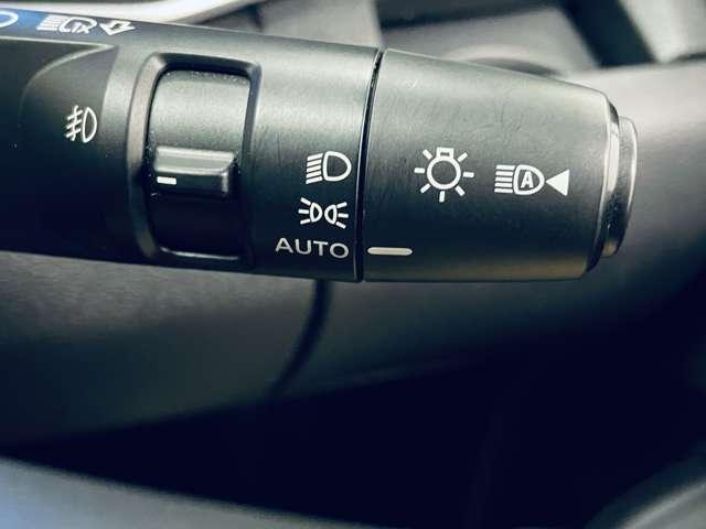 ノート X フルセグ付純正ナビ!BLUETOOTH!アラウンドビューモニター!全方位運転支援システム!規格外16インチAW!LEDヘッドランプ&LEDフォグ!ウインカーミラー!F&Rソナー!禁煙車!(12枚目)