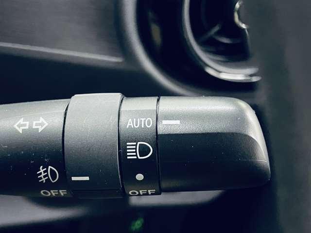 アクア Ｓ　フルセグ付ＴコネクトＳＤナビ！ＢＴ！バックガイドモニター！社外ＡＷ！シートリフター！ステアリングスイッチ！ＬＥＤヘッドライト！オートライト！スマートキー！ビルトインＥＴＣ！禁煙車！（11枚目）