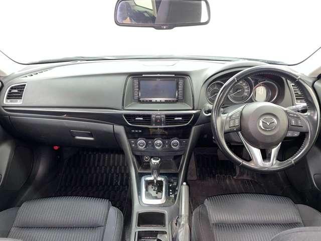 アテンザワゴン ２．２ディーゼルターボＸＤ　５名　フルセグ付純正ナビ！走行中ＴＶ／ＤＶＤ視聴可！ＢＴ！バックカメラ！ＳＢＳ／ＳＣＢＳ！Ｉ－ＳＴＯＰ！ＤＲＳＳ！純正１７インチＡＷ！ルーフレール！ＲＶＭ！革巻ステアリング！パドルシフト（17枚目）