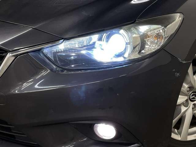 アテンザワゴン ２．２ディーゼルターボＸＤ　５名　フルセグ付純正ナビ！走行中ＴＶ／ＤＶＤ視聴可！ＢＴ！バックカメラ！ＳＢＳ／ＳＣＢＳ！Ｉ－ＳＴＯＰ！ＤＲＳＳ！純正１７インチＡＷ！ルーフレール！ＲＶＭ！革巻ステアリング！パドルシフト（21枚目）