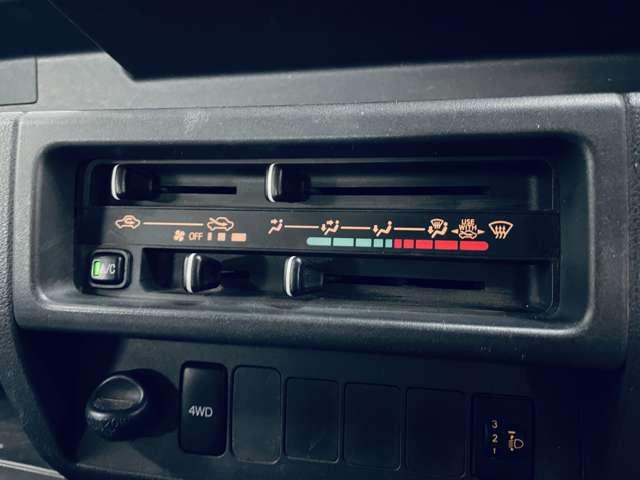 ハイゼットトラック スタンダード　４ＷＤ！エアバック！エアコン！パワステ！作業灯！ＣＤオーディオ！ＥＴＣ！（12枚目）