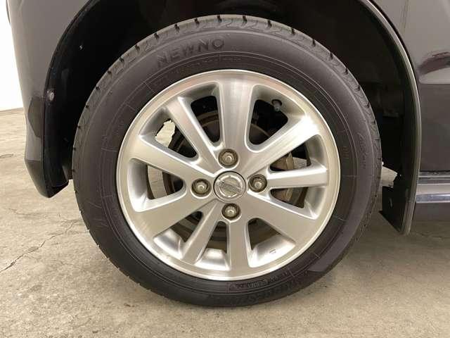 �u�����A���~�z�C�[���v�����P�S�C���`�A���~�z�C�[���I�e���[�J�[�ЊO�z�C�[���̔̔�������܂��B